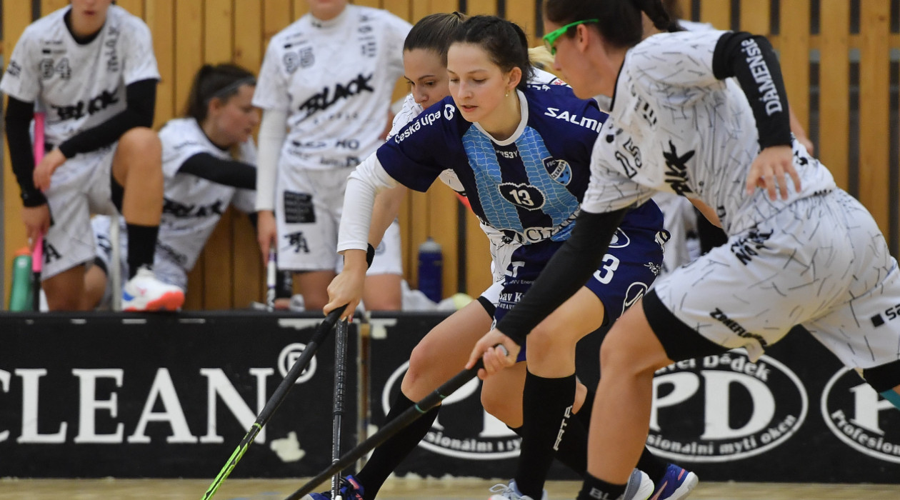 Ženy si připsaly letošní druhou výhru, ve třetí třetině otočily zápas v Ústí